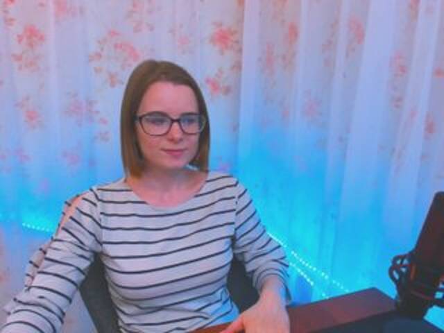 Transliacijos ekrano nuotraukos EmilyKissy