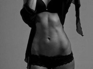 Erotinis vaizdo pokalbis EmilySimons