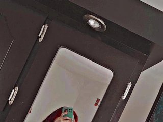 Erotinis vaizdo pokalbis Emma-Erotic