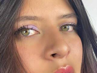 Erotinis vaizdo pokalbis Emma-Pretty