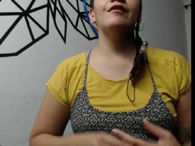Transliacijos ekrano nuotraukos EmmaCharlotte