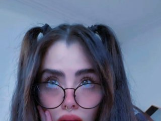 Erotinis vaizdo pokalbis EmmaErotic