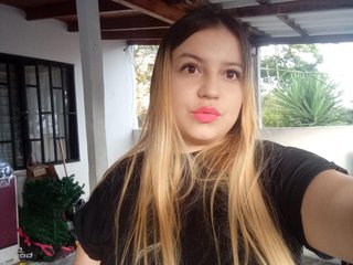 Erotinis vaizdo pokalbis EmmaRouss