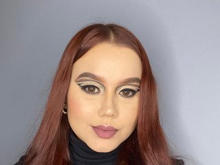 Erotinis vaizdo pokalbis Emyli-jackson