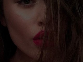 Erotinis vaizdo pokalbis Enchantix