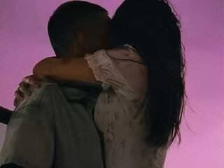 Erotinis vaizdo pokalbis eooursave