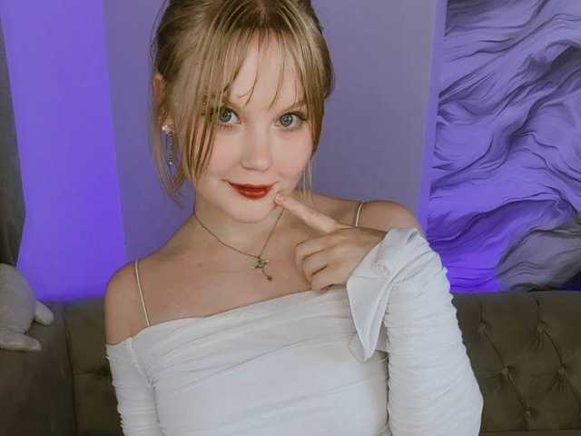 Profilio nuotrauka Essie-Fanning