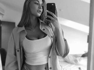 Erotinis vaizdo pokalbis Eva-Flys