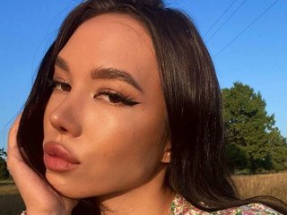 Erotinis vaizdo pokalbis EvaBaldwin