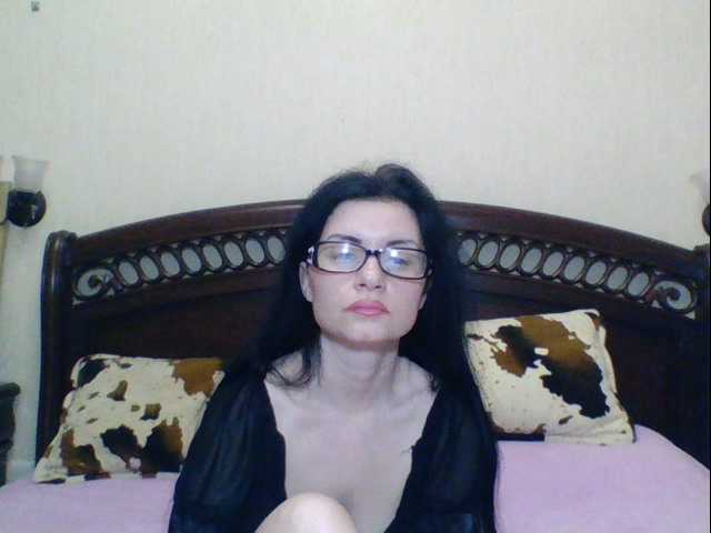 Nuotraukos evaforlove hi nice to meet you ) hi I am gentle and attentive for those who indulge me with tokens Camera 20 . Boobs 60. pussy 500 ass 66 strip 500. ш have lovense nora