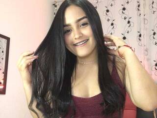 Erotinis vaizdo pokalbis evelin-reyes