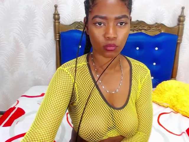 Nuotraukos evelynheather welcome guys come n see me #naked #wild #naughty im a #ebony #latina #kinky enjoy with me in #pvt or just tip if u like the view #dildo #anal #blowjob #deepthroat #CAM2CAM
