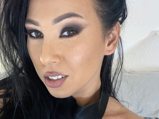 Erotinis vaizdo pokalbis ExoticB3auty