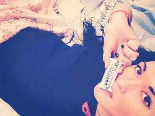 Erotinis vaizdo pokalbis Exs-Devil