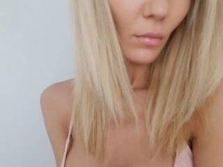 Erotinis vaizdo pokalbis fallingangel