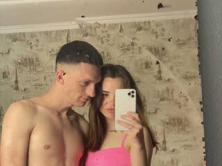 Erotinis vaizdo pokalbis family191