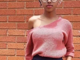 Erotinis vaizdo pokalbis Squirt_Princess