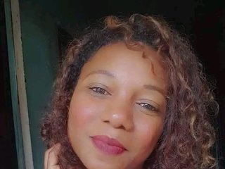 Erotinis vaizdo pokalbis Faozia