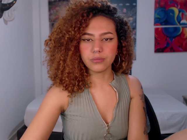 Nuotraukos FernandaTay I want you to make me as open & wet as possible Domi inside & Anal Plug 444tks ♥ #18 #latina #ebony #smoke