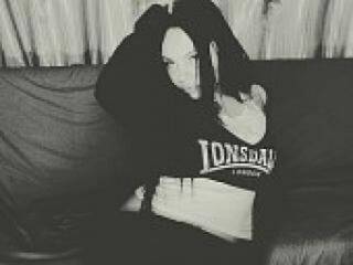 Erotinis vaizdo pokalbis finetouch7