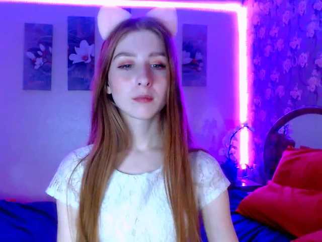 Nuotraukos FireShoWw hello in my room! I'm trying to break the earning record! I hope for your help! #young #teen #cute #new #toys #sexy #hot #natural #shaved #smalltits #redhair