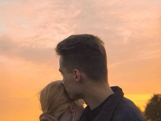 Erotinis vaizdo pokalbis FIXIKI