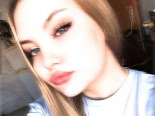 Erotinis vaizdo pokalbis FloraFairy