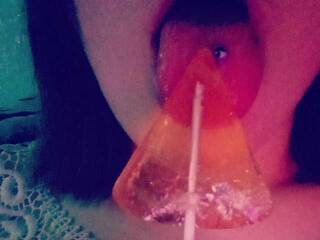 Erotinis vaizdo pokalbis FluffyJ