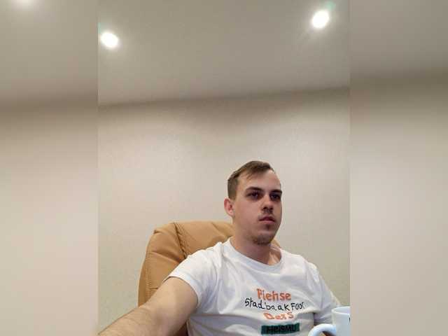 Transliacijos ekrano nuotraukos FoxiZ