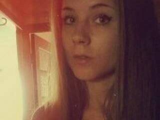 Erotinis vaizdo pokalbis foxygirl987