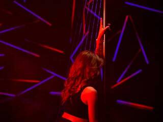 Erotinis vaizdo pokalbis FrankKira