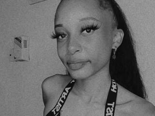 Erotinis vaizdo pokalbis freakyzhowy