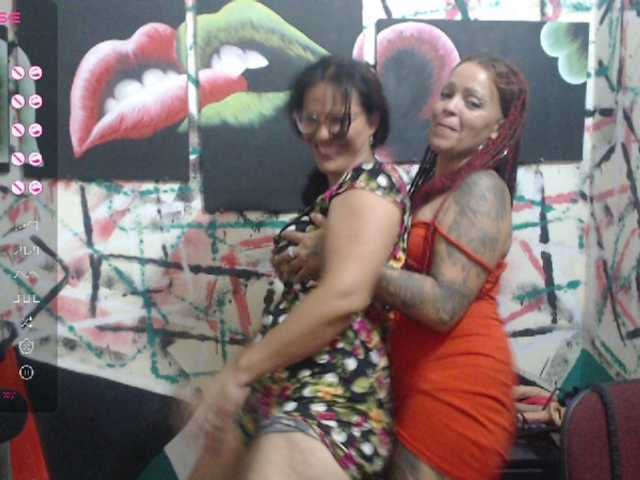 Nuotraukos fresashot99 #lesbiana#latina#control lovense 500tokn por 10minutos,,,250 token squirt inside the mouth #5 slaps for 15 token .20 token lick ass..#the other quicga has enough 250 token