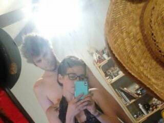 Erotinis vaizdo pokalbis funsize844