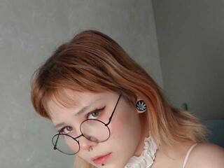 Erotinis vaizdo pokalbis Furiyssh