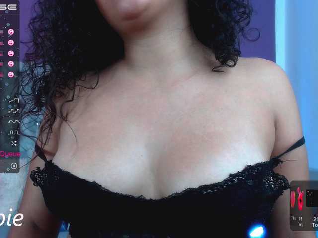 Nuotraukos _Julii_s Naked and Show Cum