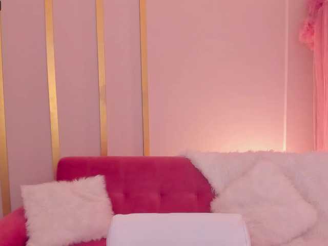 Nuotraukos GabbieM21 Meet me and touch my pussy to feel how much pleasure I can give you! ♥ Rub clit at goal 138