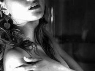 Erotinis vaizdo pokalbis genifersex