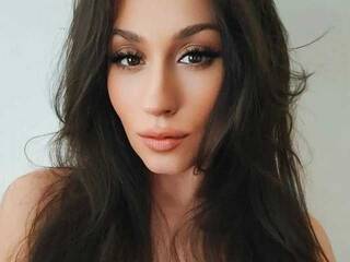 Erotinis vaizdo pokalbis GeorgiaQuinn