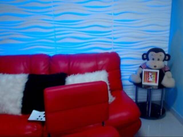 Transliacijos ekrano nuotraukos GiannaWatson