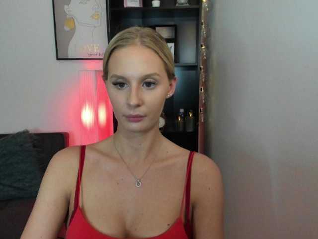 Nuotraukos GigiAllens Welcome, come and we can play ;) Im a #tall #skinny #young girl with #blonde hair and #green eyes xx