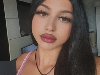 Erotinis vaizdo pokalbis GiuliaSya