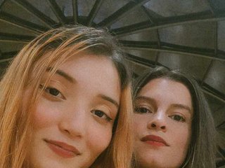 Erotinis vaizdo pokalbis Glossier-cherry