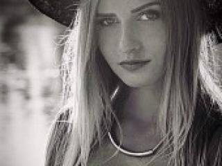 Erotinis vaizdo pokalbis gostova3399