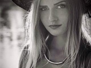 Erotinis vaizdo pokalbis gostova3399