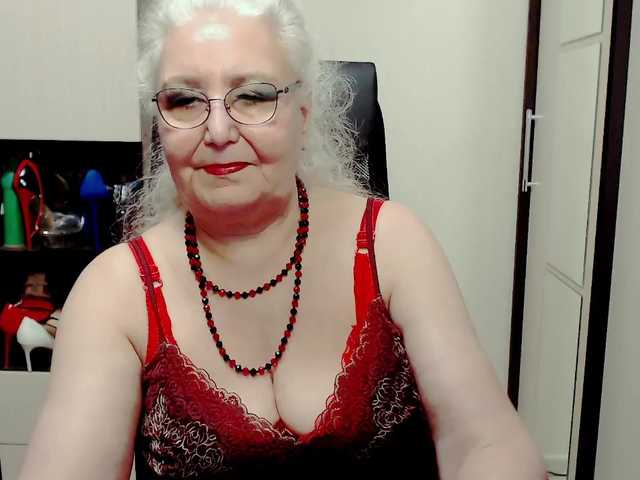 Transliacijos ekrano nuotraukos GrannyWants