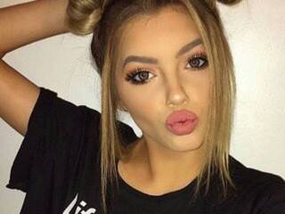 Erotinis vaizdo pokalbis LiLuGrey