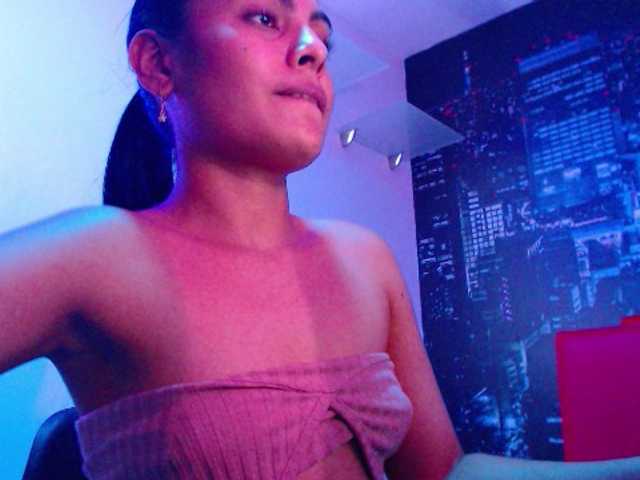 Nuotraukos hailyscot hello welcome to my living room #IamColombian #21years #brunette #longhair #naturalbody #single #height1.58 my god # blackeyes #smalltits