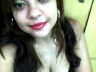 Erotinis vaizdo pokalbis DynePink