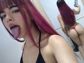 Erotinis vaizdo pokalbis Hanna-Ponse